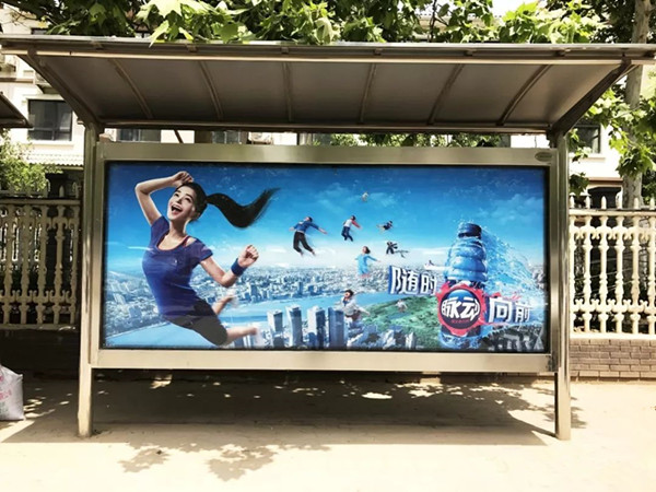 候車(chē)亭廣告的優(yōu)勢(shì)