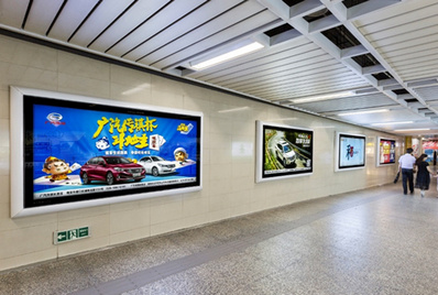 1、2、10號線小12封燈箱廣告