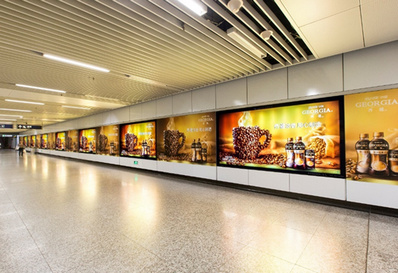 1、2、10號線品牌長廊告