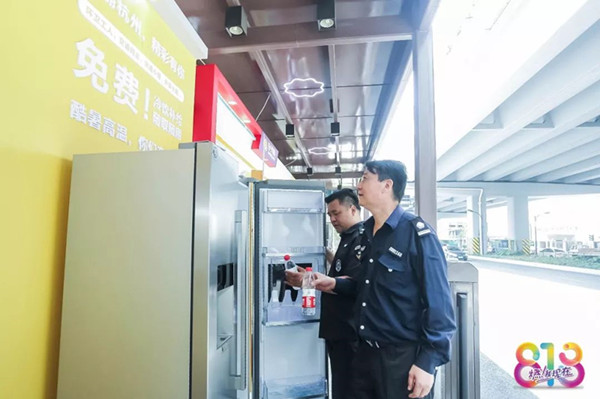 杭州公交候車亭廣告 杭州公交候車亭廣告