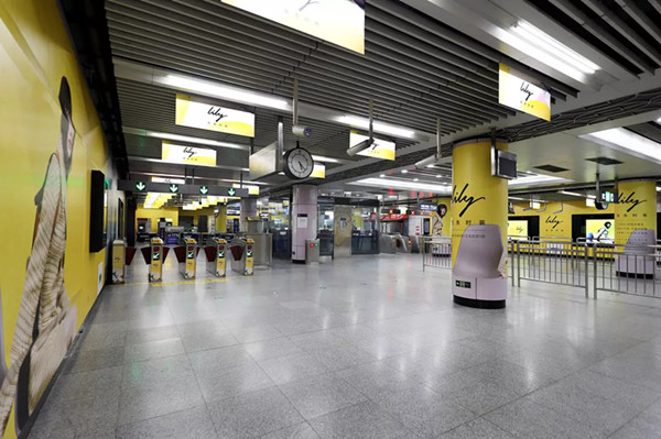 Lily商務(wù)時(shí)裝北京地鐵廣告 Lily商務(wù)時(shí)裝北京地鐵廣告