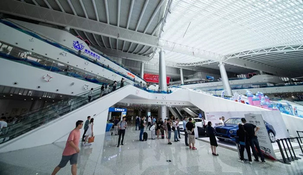 深圳蛇口郵輪中心廣告 深圳蛇口郵輪中心廣告