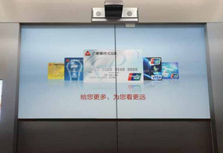 廈門電梯門投影屏廣告 廈門電梯門投影屏廣告
