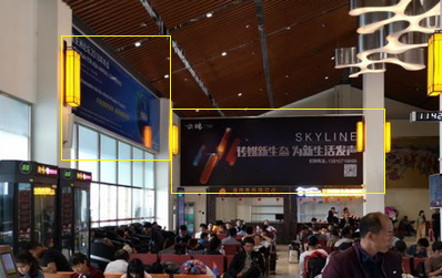 國內(nèi)出發(fā)二樓候機(jī)廳墻面燈箱廣告