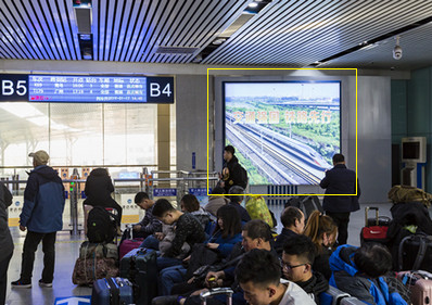 濟(jì)南站二樓候車廳檢票口動(dòng)感燈箱廣告 濟(jì)南站二樓候車廳檢票口動(dòng)感燈箱廣告