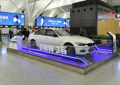 沈陽(yáng)機(jī)場(chǎng)國(guó)內(nèi)出發(fā)安檢口前實(shí)物展位廣告