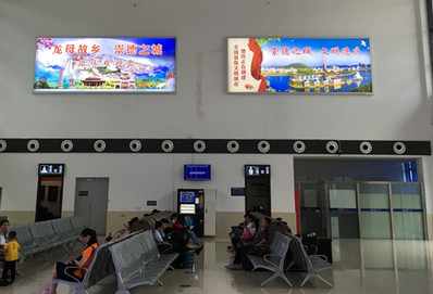 南江口站候車廳墻面燈箱廣告 南江口站候車廳墻面燈箱廣告