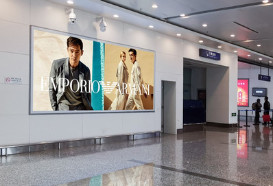 淮安機(jī)場一層國內(nèi)行李提取大廳燈箱廣告