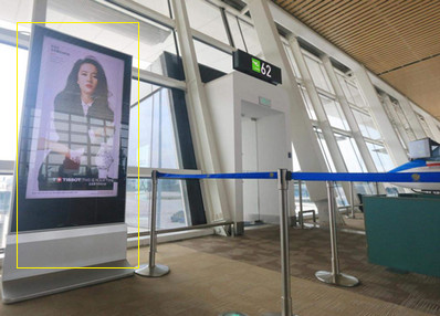 廈門機(jī)場登機(jī)口刷屏廣告