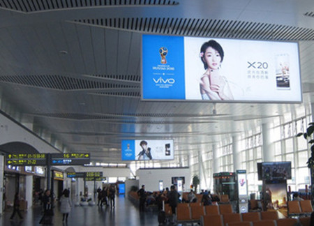 銀川機(jī)場燈箱廣告