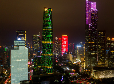 廣州地標越秀金融大廈燈光秀廣告-廣州越秀金融大廈廣告投放報價