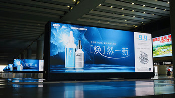 XEQ--昆明機(jī)場廣告案例