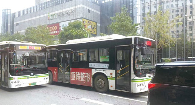 長沙公交車廣告歸來，與四個月前相比有何變化？
