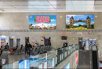 仲愷站候車廳墻面燈箱廣告