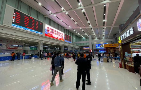 遵義機(jī)場(chǎng)廣告價(jià)格多少錢？貴州遵義茅臺(tái)機(jī)場(chǎng)安檢候機(jī)廣告牌位置？