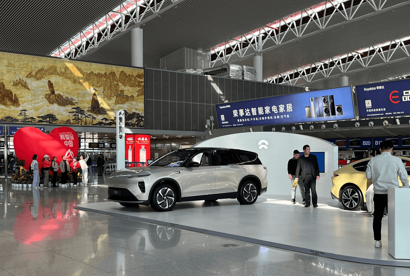 合肥新橋機(jī)場(chǎng)廣告價(jià)格收費(fèi)多少錢？合肥機(jī)場(chǎng)出發(fā)到達(dá)春運(yùn)熱門廣告