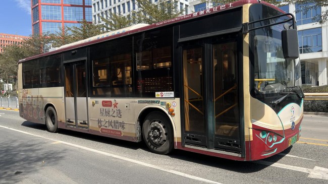 深圳公交廣告北環(huán)大道特產(chǎn)臘腸廣告案例，深圳公交車(chē)身廣告價(jià)格收費(fèi)
