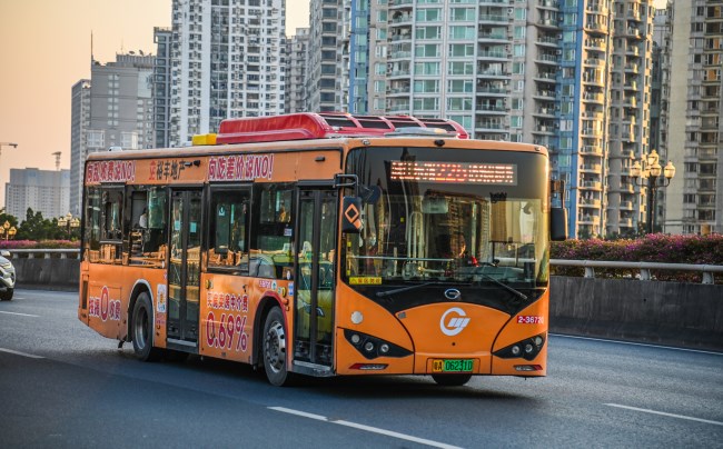 廣州公交巴士外車身廣告優(yōu)勢線路推薦，廣州公交車身廣告價格收費