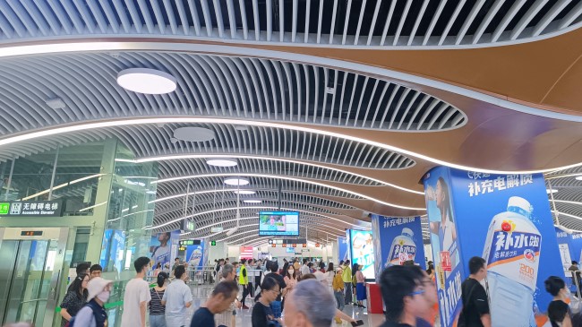 昆明地鐵車廂電視數(shù)量5號線列車廣告，昆明地鐵視頻電視廣告價格