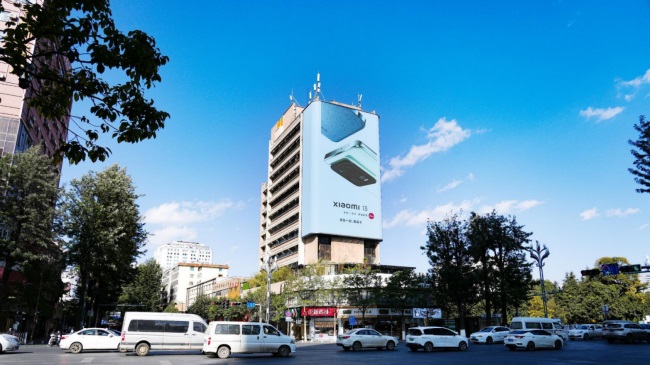 昆明五華文化科技大樓外墻折角LED廣告，昆明LED大屏廣告價(jià)格收費(fèi)