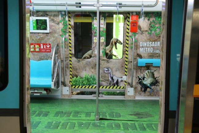 常州地鐵恐龍創(chuàng)意全景內(nèi)包車(chē)廣告上大分！常州地鐵列車(chē)廣告價(jià)格