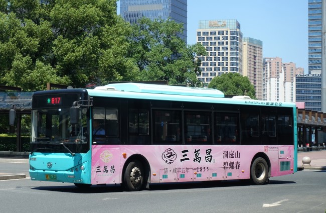 蘇州公交車巴士車身廣告茶葉投放案例，蘇州公交外車身貼廣告價格