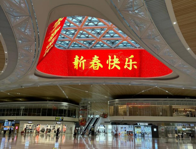 深圳衛(wèi)星廳國內出發(fā)高空三面LED廣告，深圳寶安機場LED大屏廣告價格