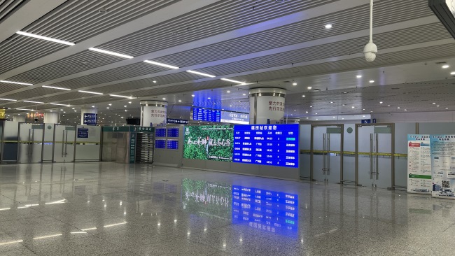 深圳福田高鐵站進(jìn)站候車LED廣告投放，深圳福田站大屏廣告價(jià)格