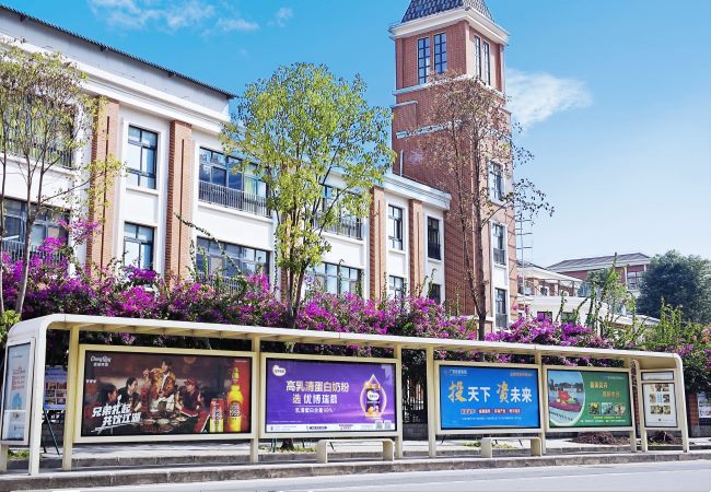 廣安公交站臺候車亭廣告投放，廣安巴士車站牌廣告價格