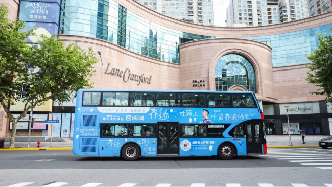 上海雙層觀光車(chē)身外車(chē)貼巴士廣告投放，上海公交車(chē)廣告價(jià)格