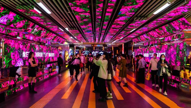 長(zhǎng)沙地鐵五一廣場(chǎng)通道LED廣告投放，長(zhǎng)沙地鐵大屏廣告價(jià)格