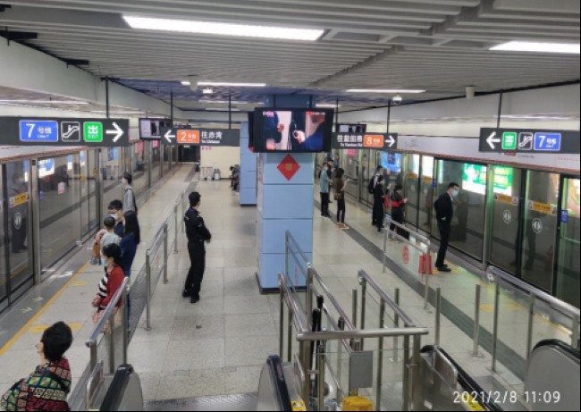 深圳地鐵車廂電視數(shù)量列車廣告，深圳地鐵視頻電視廣告價(jià)格