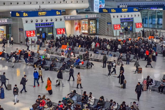 杭州東站有哪些廣告位？分別是什么價格？哪家廣告公司負責發(fā)布安裝？