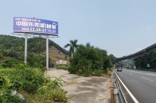 東莞虎門大橋高速立柱大牌廣告投放，東莞高桿戶外廣告價格