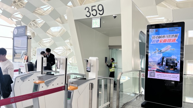 2025年順豐大件機(jī)場(chǎng)和高鐵廣告為什么選擇與深圳第一戶外傳媒合作？相關(guān)廣告的發(fā)布流程是怎樣的？