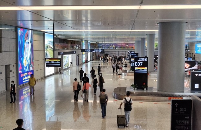 2024年為例，線上線下媒體市場規(guī)模占比多少？未來幾年線下媒體會消失嗎？