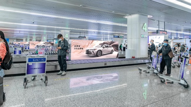 石家莊正定機(jī)場行李轉(zhuǎn)盤LED廣告投放，石家莊機(jī)場大屏廣告價(jià)格