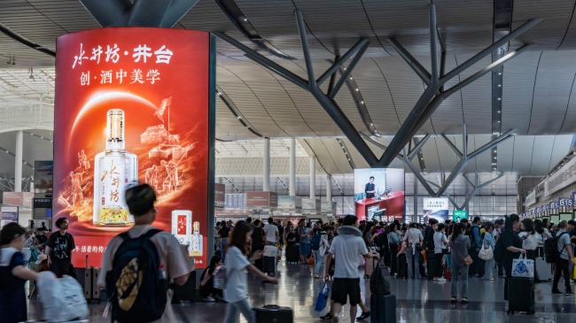 長沙南站高鐵候車大廳燈箱廣告投放，長沙南站大屏廣告價格