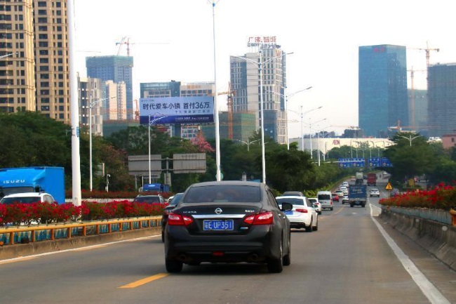 佛山大南海桂和路廣佛智城雙面高桿戶外大牌廣告投放價(jià)格