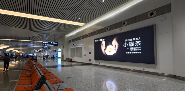 武漢天河機(jī)場到達(dá)大廳燈箱廣告投放，武漢機(jī)場大屏廣告價(jià)格