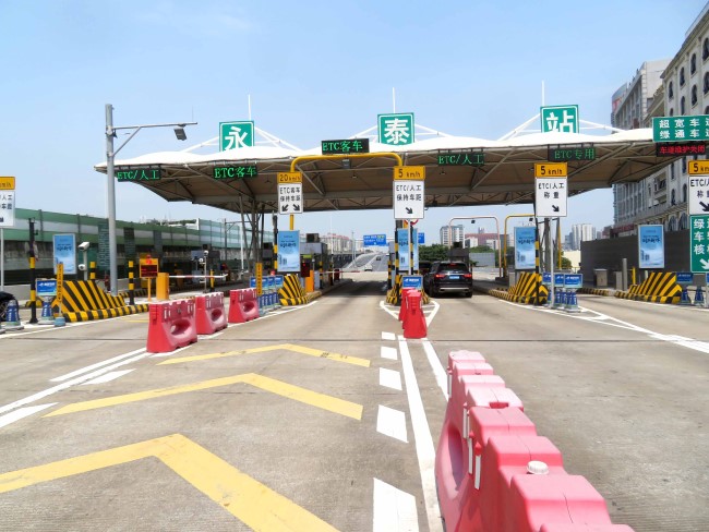 廣州永泰收費站燈箱廣告投放優(yōu)勢，廣州收費站永泰站廣告價格