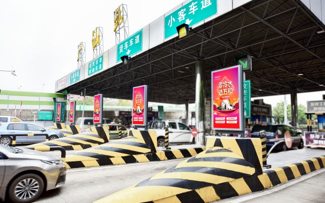廣州廣汕收費(fèi)站燈箱廣告投放優(yōu)勢，廣州高速廣汕站廣告價(jià)格