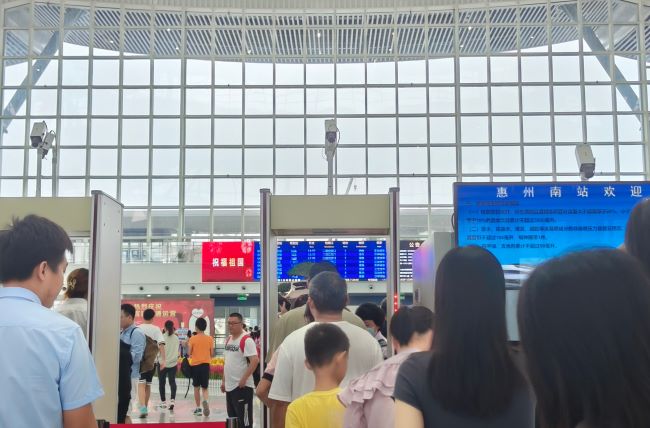 惠州南站和深圳站客流量有什么區(qū)別？廣告價值對比有什么不同？