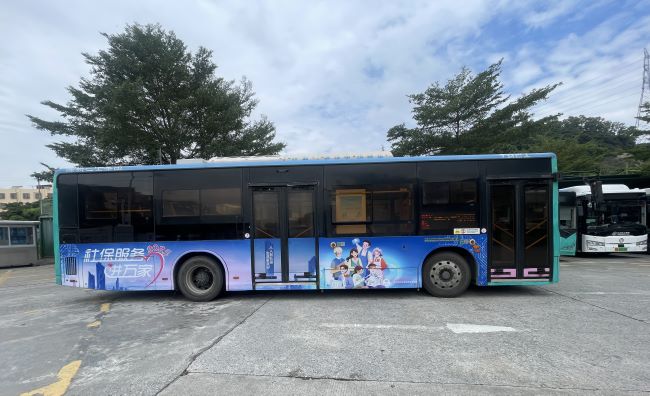 深圳公交外車身三側(cè)涂裝廣告投放，深圳公交廣告巴士線路價格
