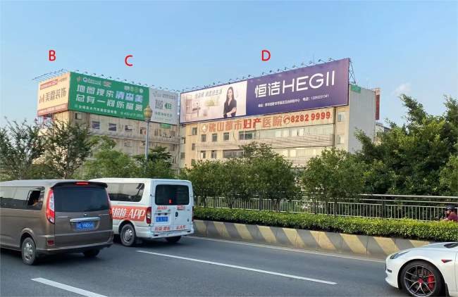 佛山大橋樓頂大牌廣告：城北門戶的流量高地優(yōu)勢