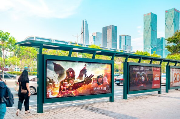 全國(guó)候車(chē)亭廣告案例，院線電影北京候車(chē)亭廣告，廣州候車(chē)亭廣告，深圳候車(chē)亭廣告