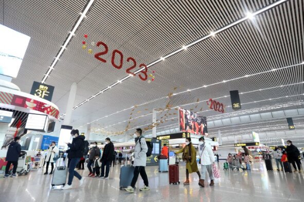 重慶機(jī)場(chǎng)春運(yùn)假期熱門廣告位價(jià)格？重慶江北機(jī)場(chǎng)出發(fā)到達(dá)LED廣告