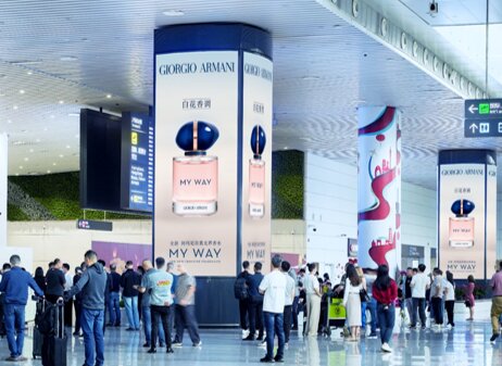 第一戶外傳媒-廣州白云機場-T2國際行李廳出口包柱燈箱 第一戶外傳媒-廣州白云機場-T2國際行李廳出口包柱燈箱