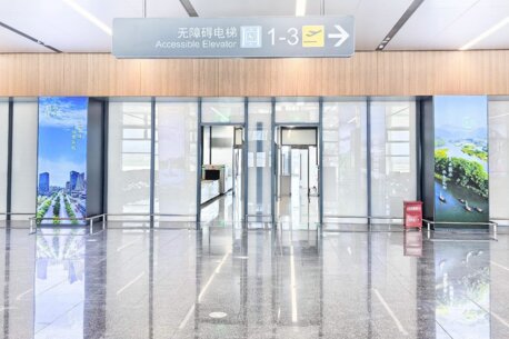 第一戶外傳媒麗水機場候機廳立柱燈箱廣告