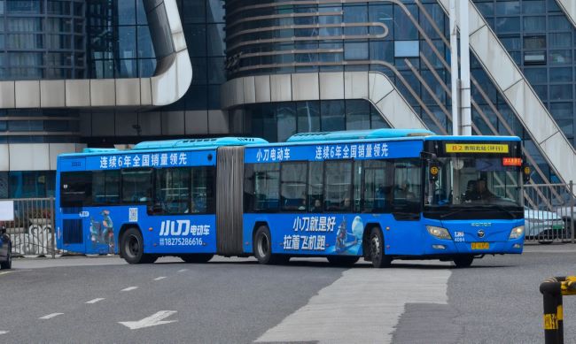 貴陽巴士公交車身廣告